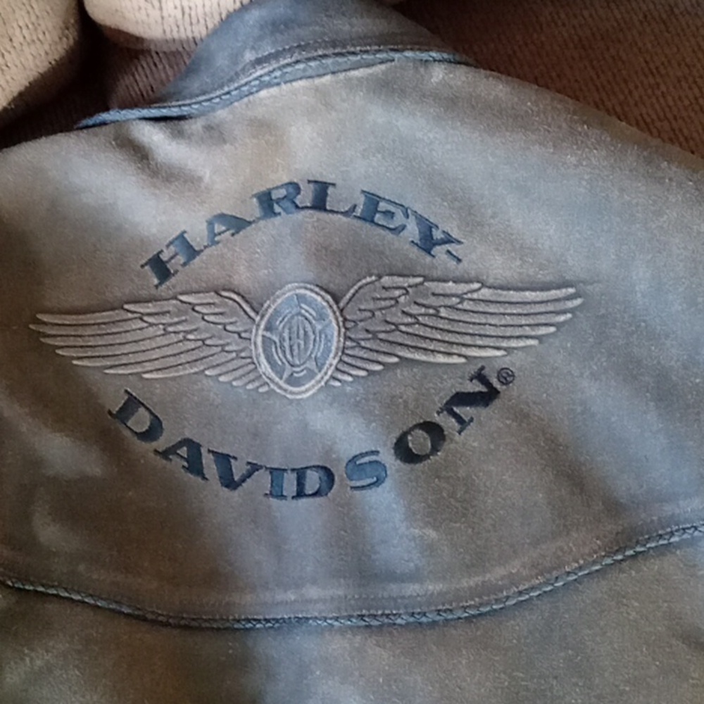 Harley Davidson xl brown distressed look leather jacket.